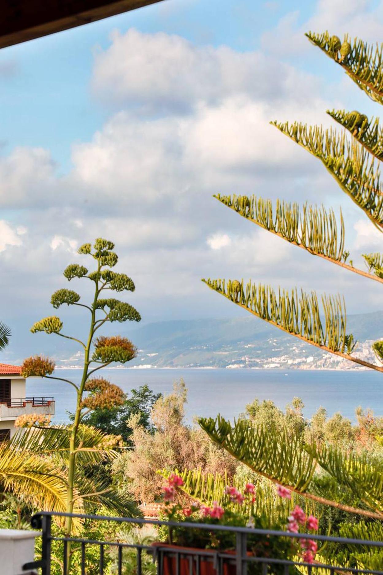 Residenza Anna Calabria Acomodação com café da manhã Briatico Exterior foto